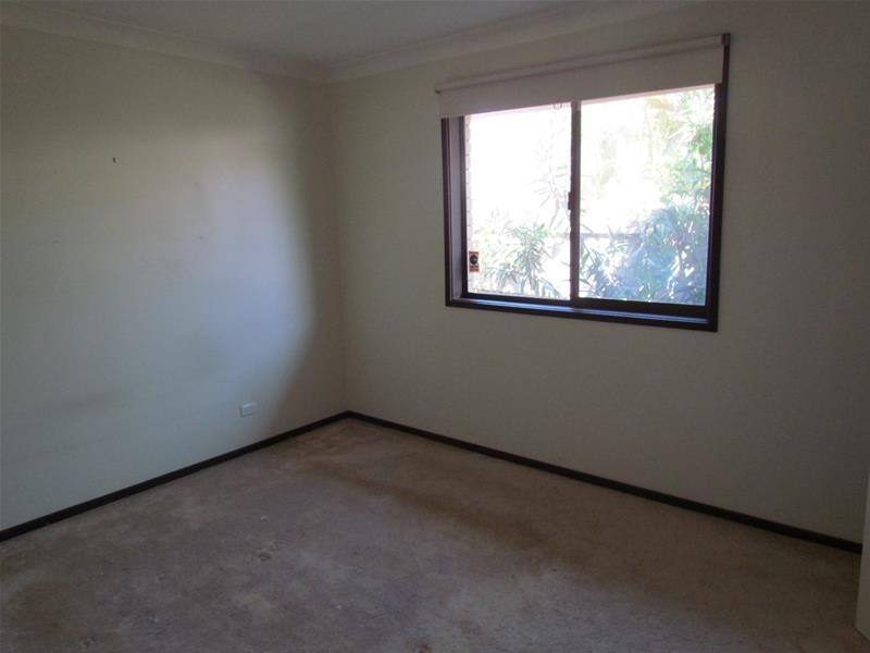 14 Foreshore Close, Elanora QLD 4221