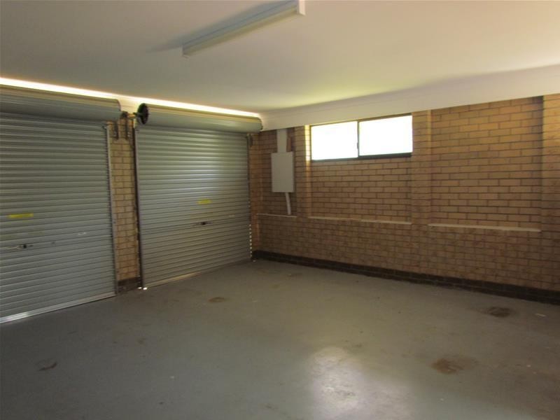 14 Foreshore Close, Elanora QLD 4221