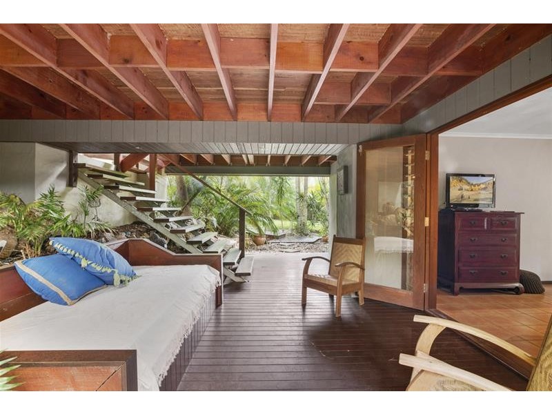 12 Hoffschildt Drive, Currumbin Waters QLD 4223