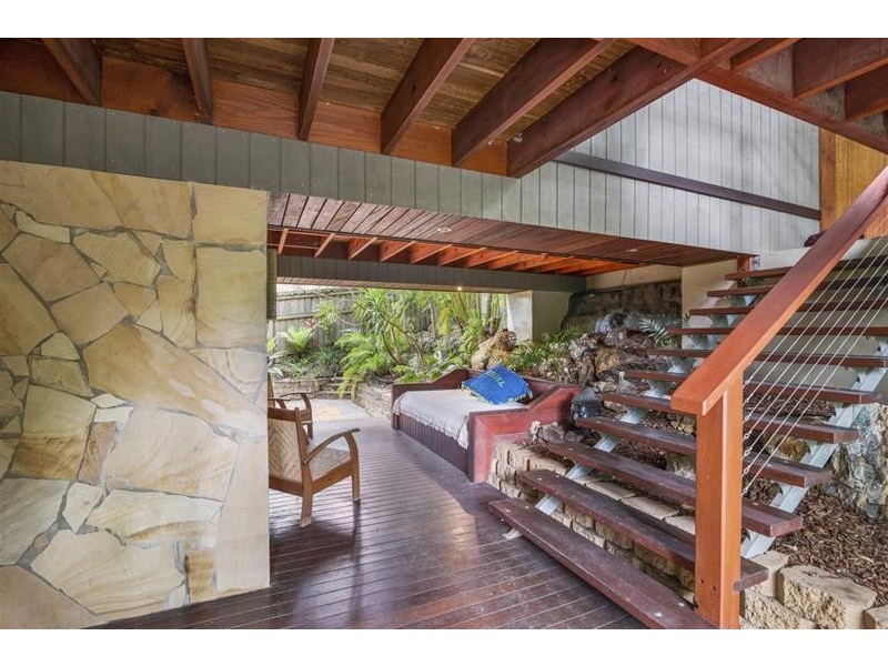 12 Hoffschildt Drive, Currumbin Waters QLD 4223