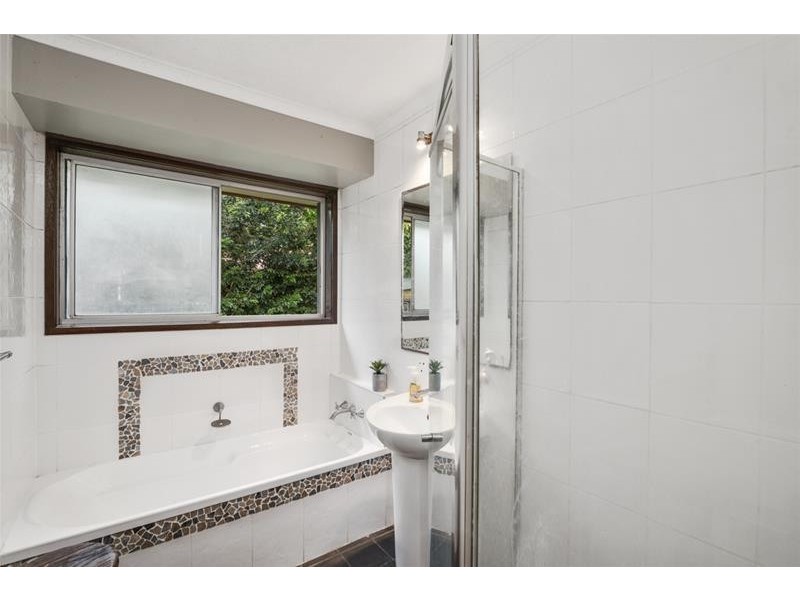 12 Hoffschildt Drive, Currumbin Waters QLD 4223