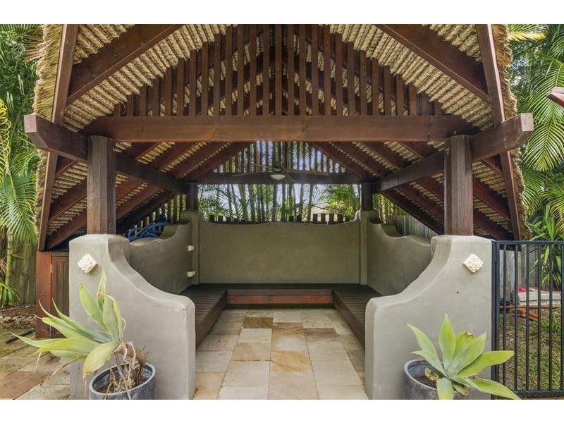 12 Hoffschildt Drive, Currumbin Waters QLD 4223