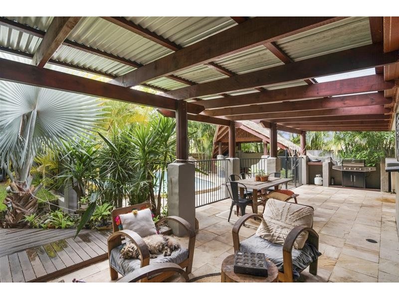 12 Hoffschildt Drive, Currumbin Waters QLD 4223