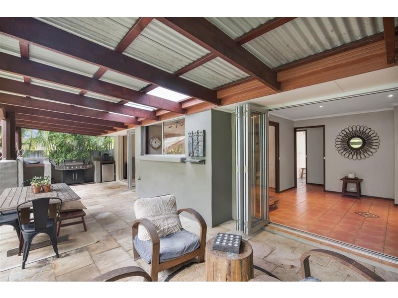 12 Hoffschildt Drive, Currumbin Waters QLD 4223