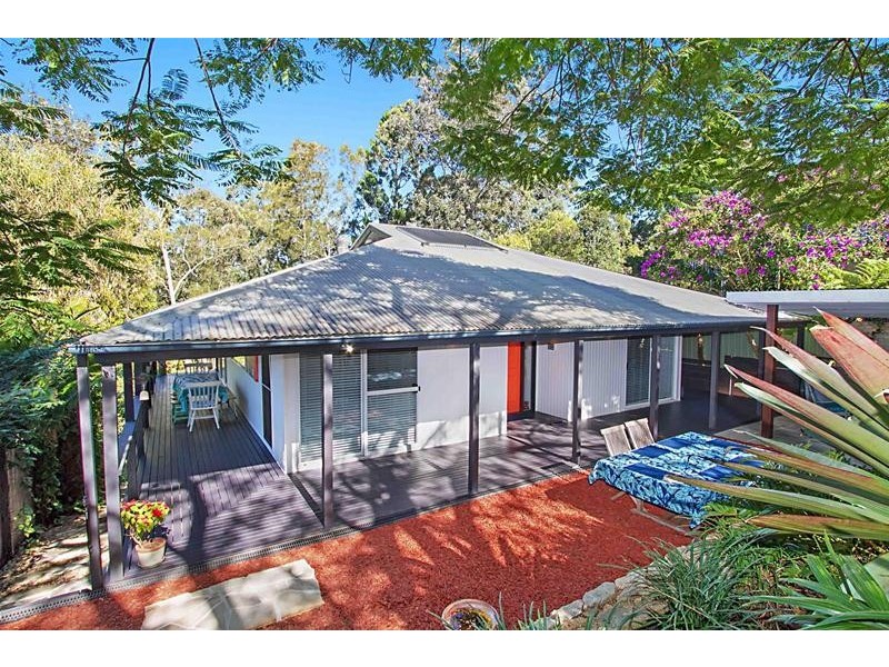 12 Larentia Street, Currumbin Waters QLD 4223