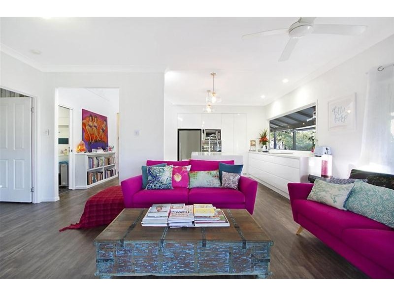 12 Larentia Street, Currumbin Waters QLD 4223