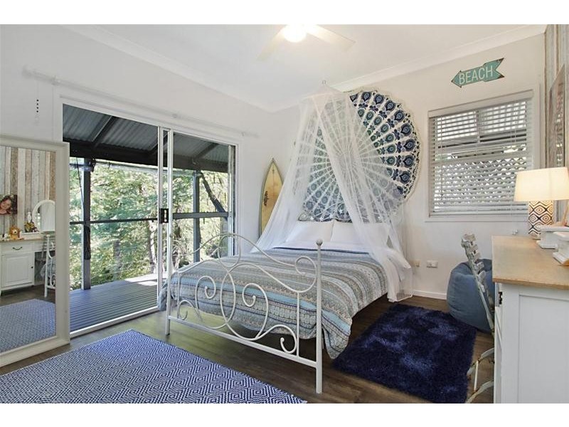 12 Larentia Street, Currumbin Waters QLD 4223