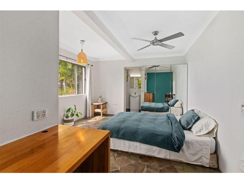 11 Chidlow  Court, Elanora QLD 4221