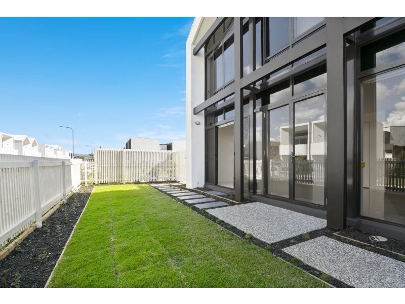 1/22 Magnoli Circuit, Palm Beach QLD 4221