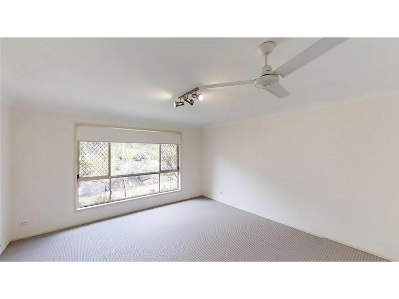 5 Brushbox Street, Elanora QLD 4221