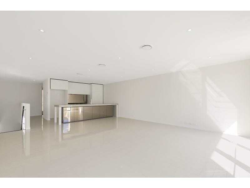 2/45 Magnoli Circuit, Palm Beach QLD 4221