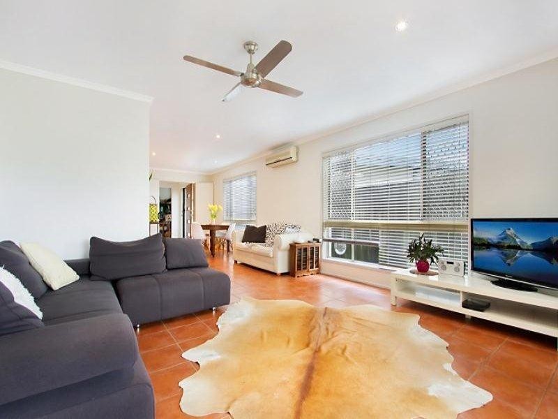 2/129 Laguna Avenue, Palm Beach QLD 4221