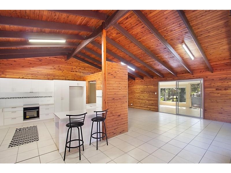 8 Jalinda Court, Currumbin Valley QLD 4223