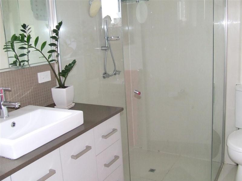 4/11 Nalla Court, Palm Beach QLD 4221