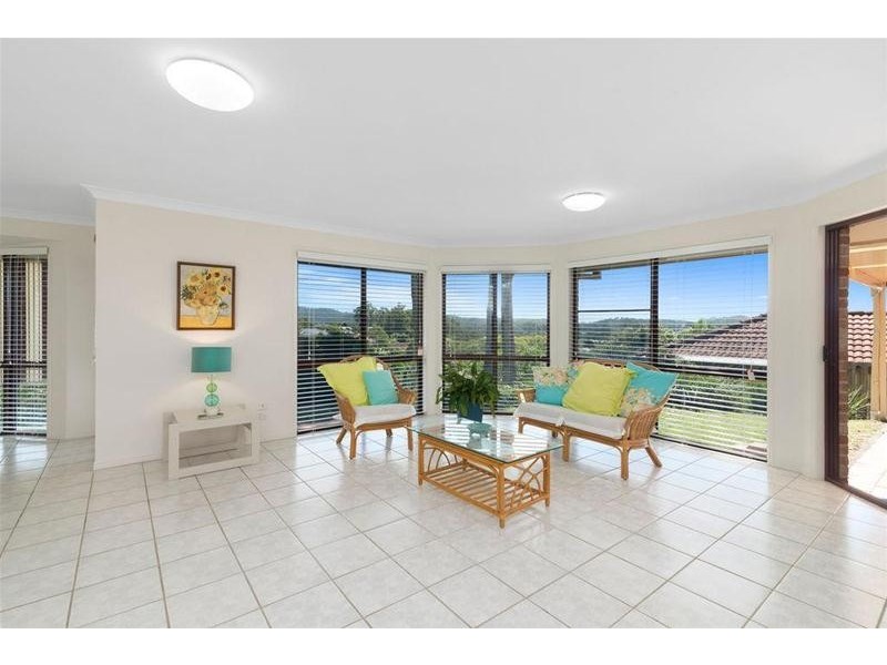 25 Leopard Avenue, Elanora QLD 4221