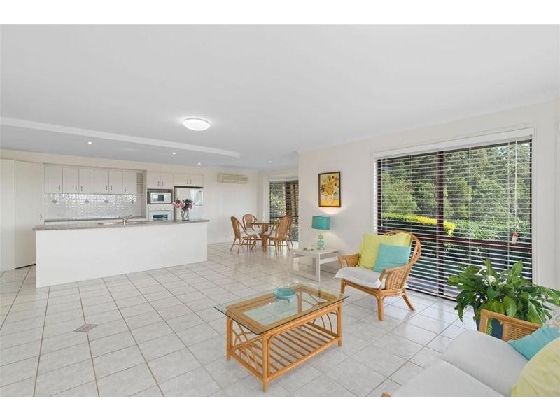 25 Leopard Avenue, Elanora QLD 4221