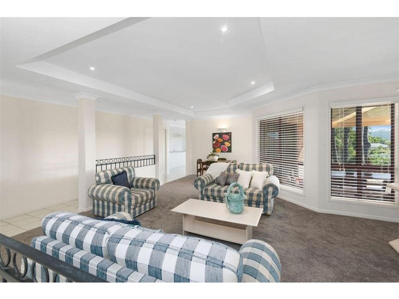 25 Leopard Avenue, Elanora QLD 4221