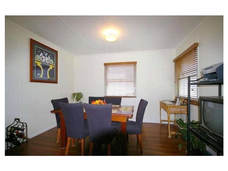 24 Sixth Avenue, Palm Beach QLD 4221