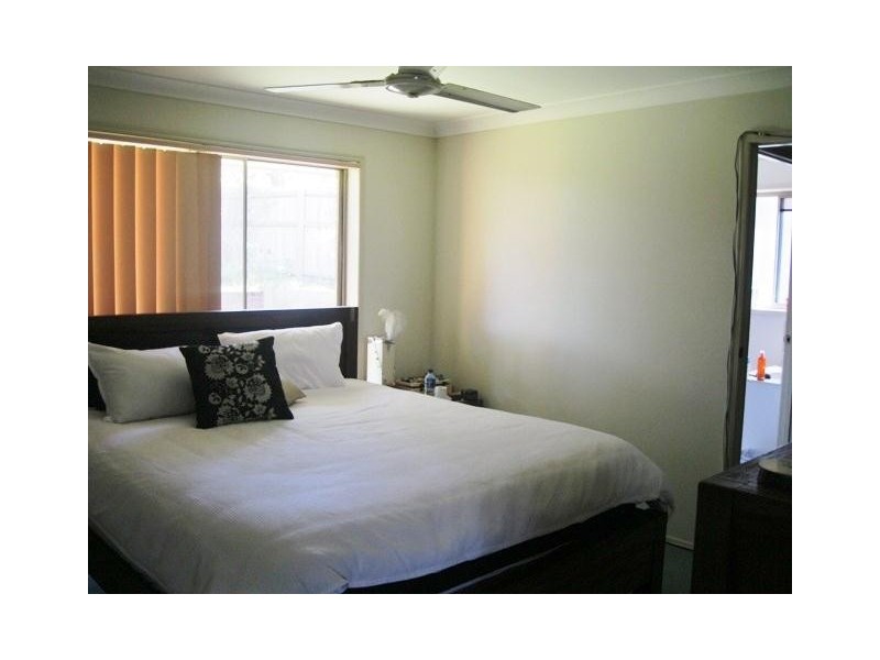 61 Avocado Street, Elanora QLD 4221