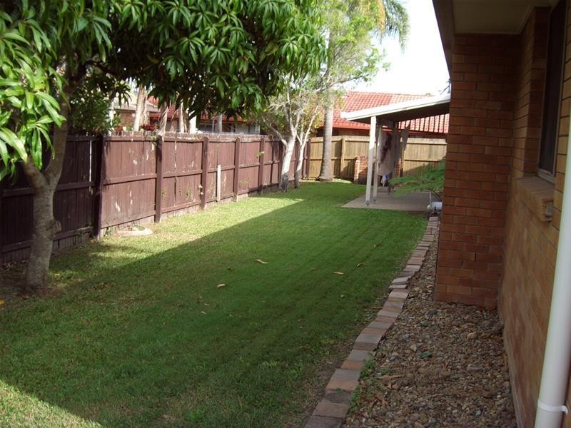 61 Avocado Street, Elanora QLD 4221