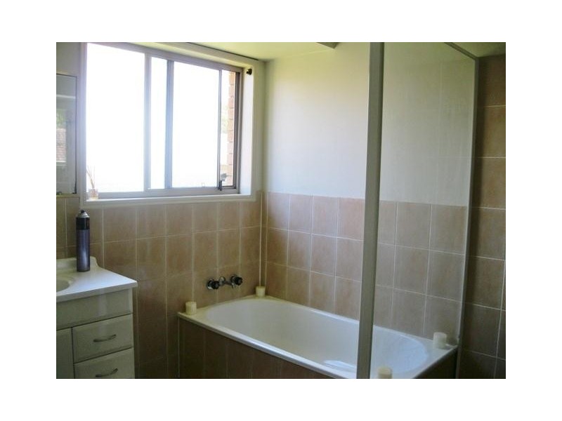 61 Avocado Street, Elanora QLD 4221