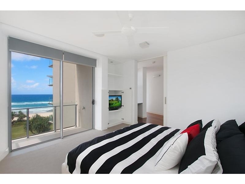 4/399 Golden Four Drive, Tugun QLD 4224