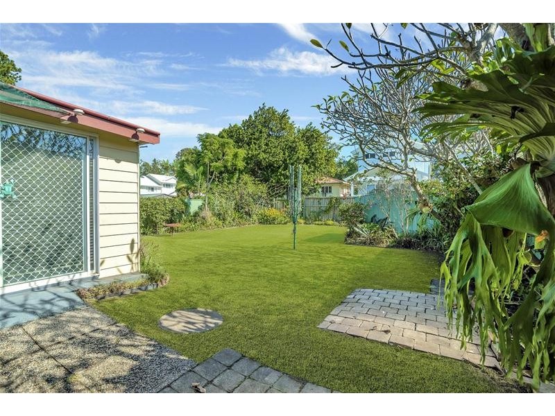 29 Elizabeth Street, Currumbin Waters QLD 4223