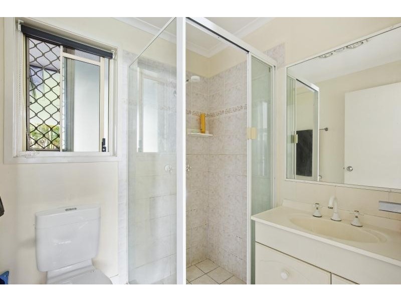 5 Silver Glade Drive, Elanora QLD 4221