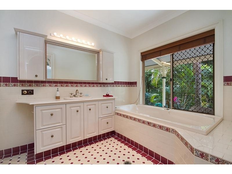 274 Trees Road, Tallebudgera QLD 4228