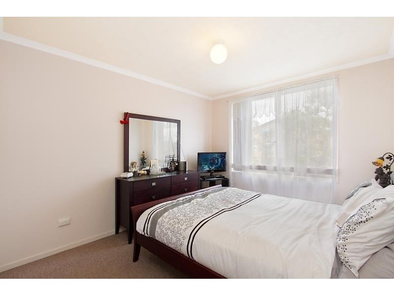 4/5 Rolan  Court, Palm Beach QLD 4221