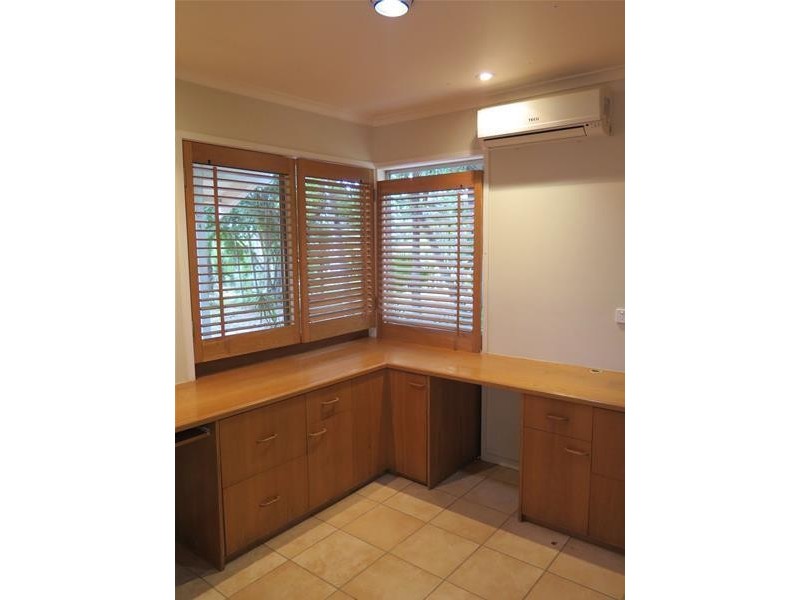 9 Piallingo  Street, Mudgeeraba QLD 4213