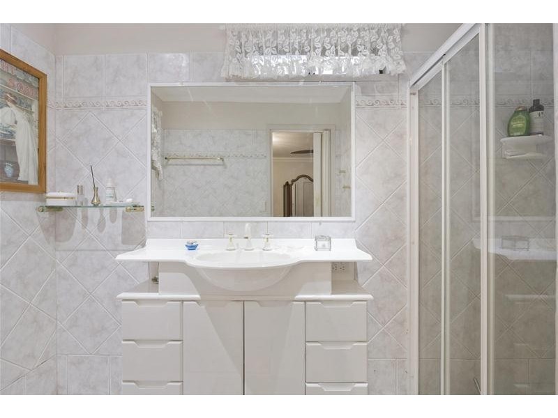 16 Eucalypt Street, Palm Beach QLD 4221