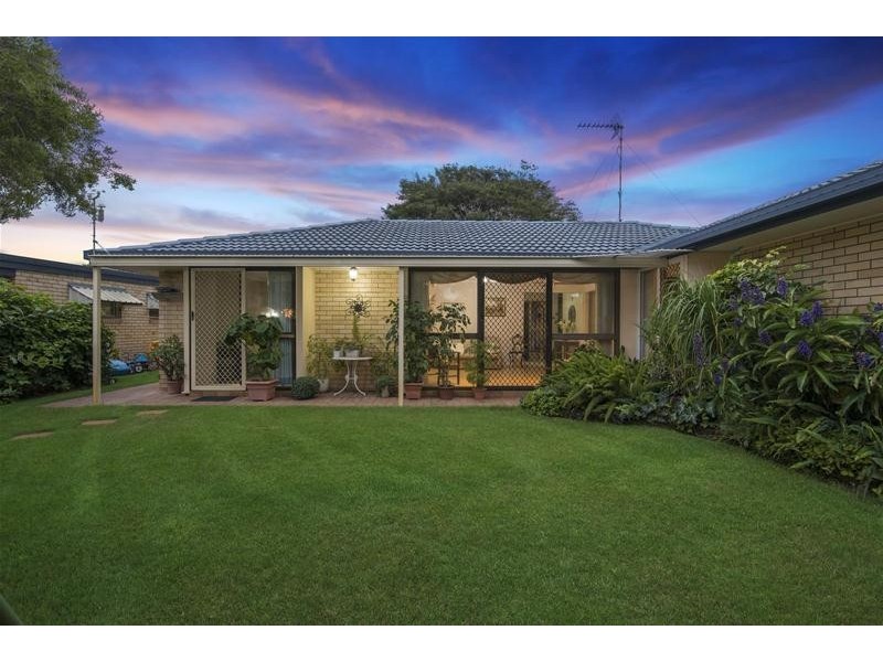 16 Eucalypt Street, Palm Beach QLD 4221