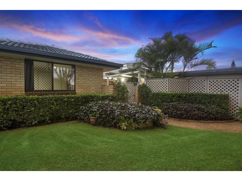16 Eucalypt Street, Palm Beach QLD 4221