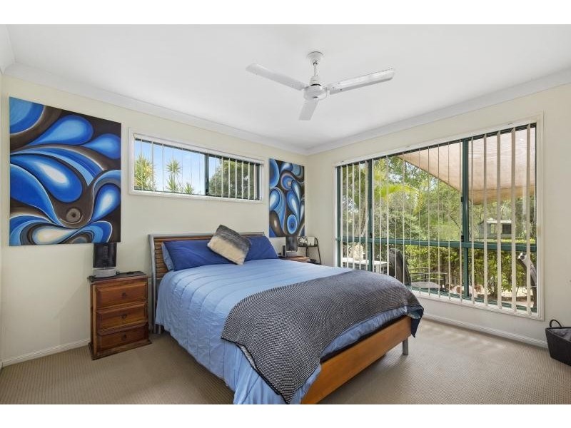 18 Leopard Avenue, Elanora QLD 4221