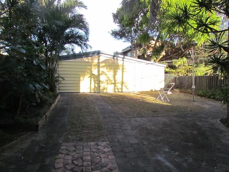 18 Twenty Third Avenue, Palm Beach QLD 4221