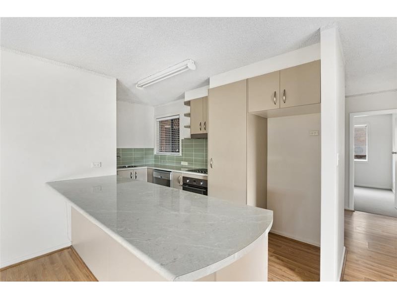 3/2 Twenty Sixth Avenue, Palm Beach QLD 4221