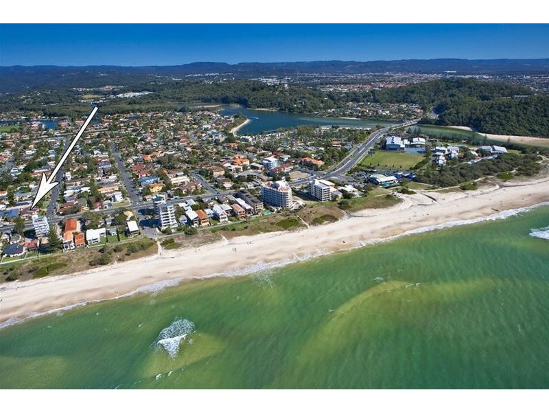 3/2 Twenty Sixth Avenue, Palm Beach QLD 4221