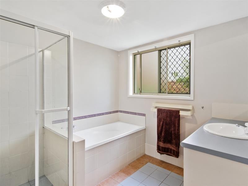 16/15 Simpsons Road, Elanora QLD 4221