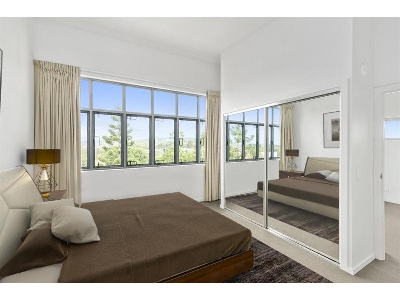 32/137 Scottsdale Drive, Robina QLD 4226