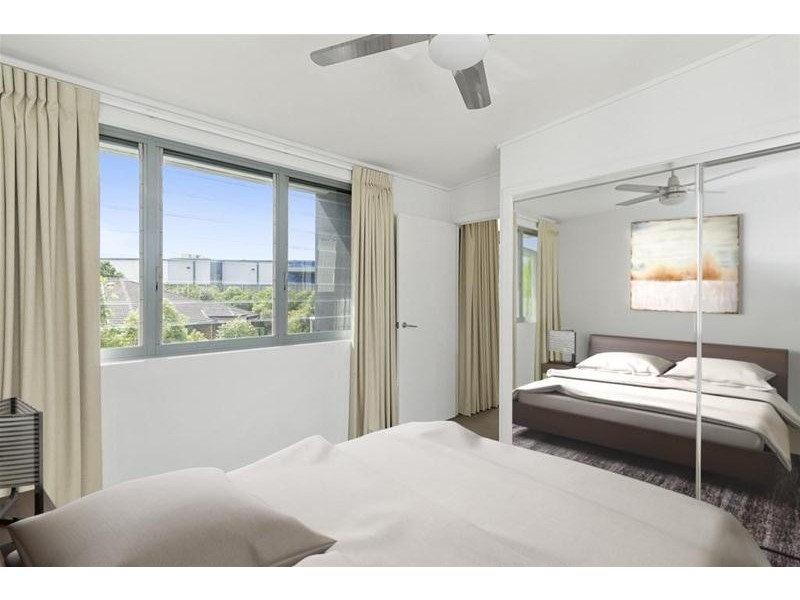 32/137 Scottsdale Drive, Robina QLD 4226