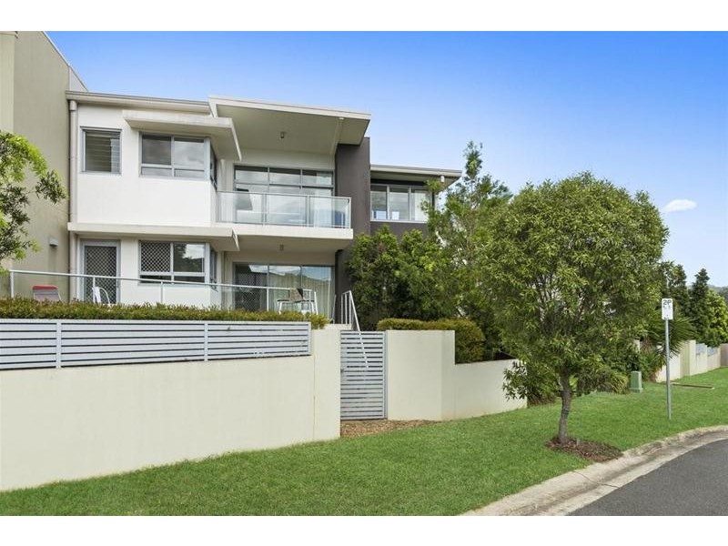 32/137 Scottsdale Drive, Robina QLD 4226
