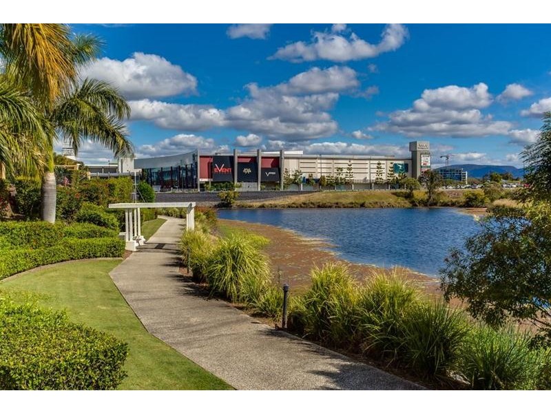 32/137 Scottsdale Drive, Robina QLD 4226