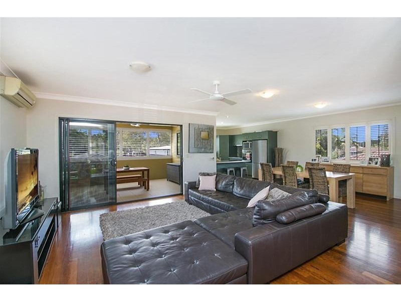 2/31 Leyte Avenue, Palm Beach QLD 4221