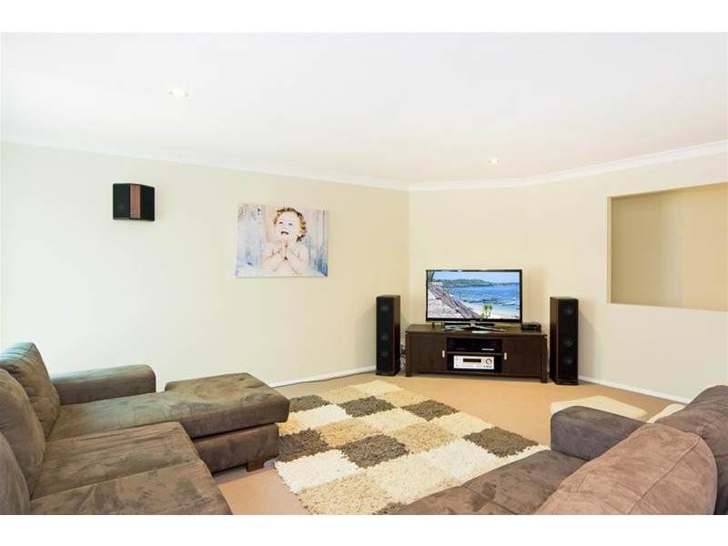 3 Fig Street, Elanora QLD 4221