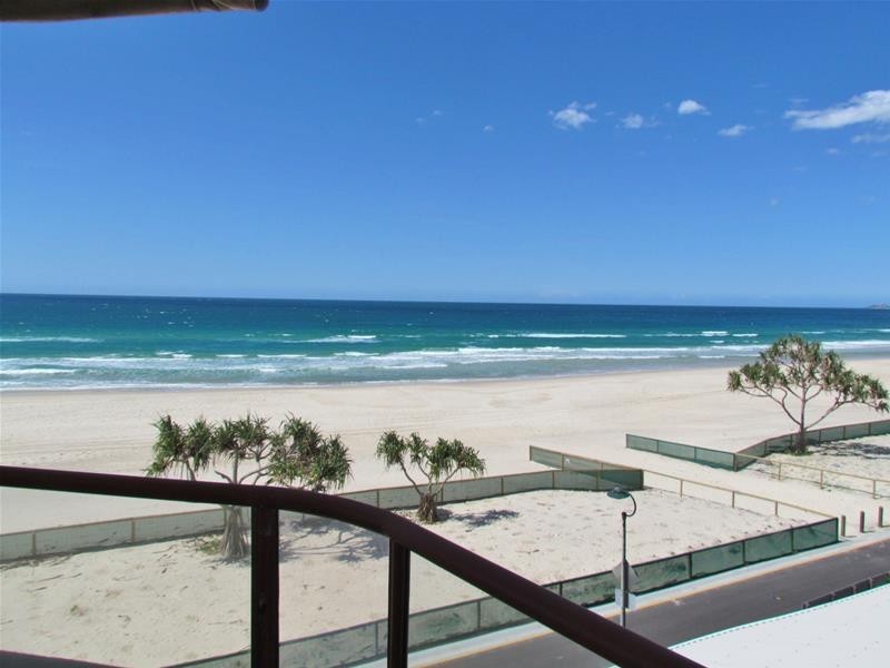 25/4 Twenty Fifth Avenue, Palm Beach QLD 4221