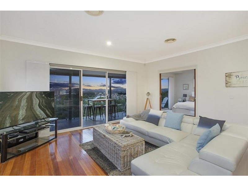 26 Doubleview Drive, Elanora QLD 4221