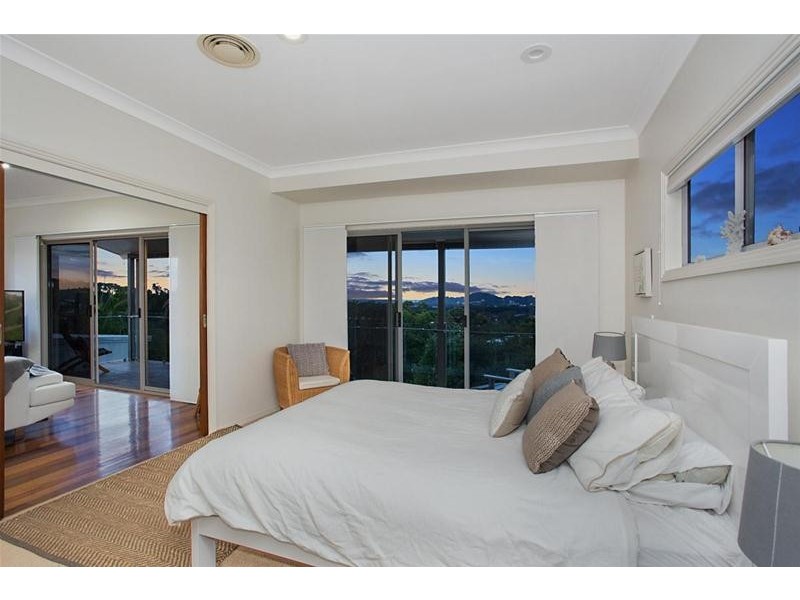 26 Doubleview Drive, Elanora QLD 4221