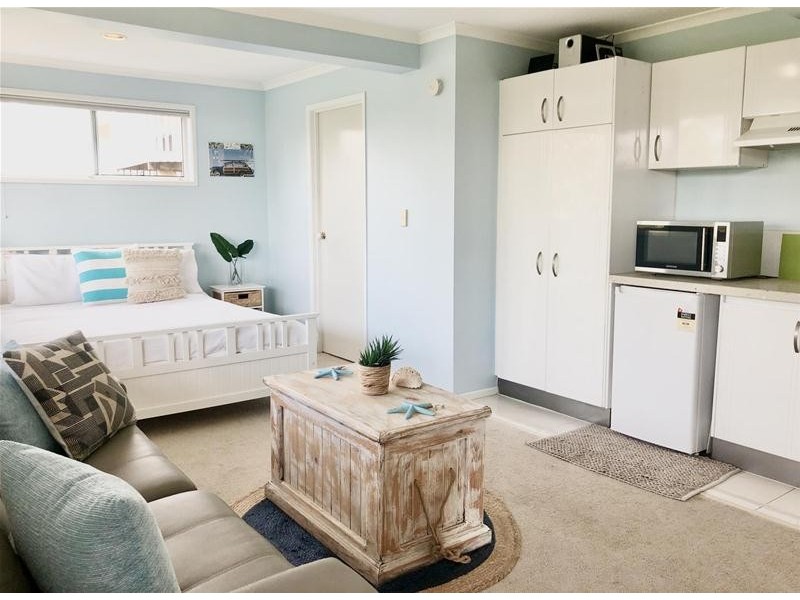 26 Doubleview Drive, Elanora QLD 4221