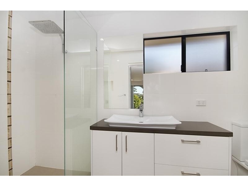 121 K P McGrath Drive, Elanora QLD 4221